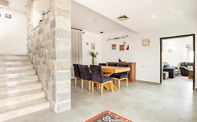 Al-Razi Residency